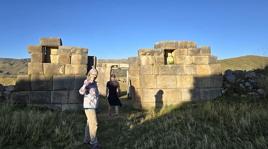 recorrido cultural en ruinas prehispánicas del Perú