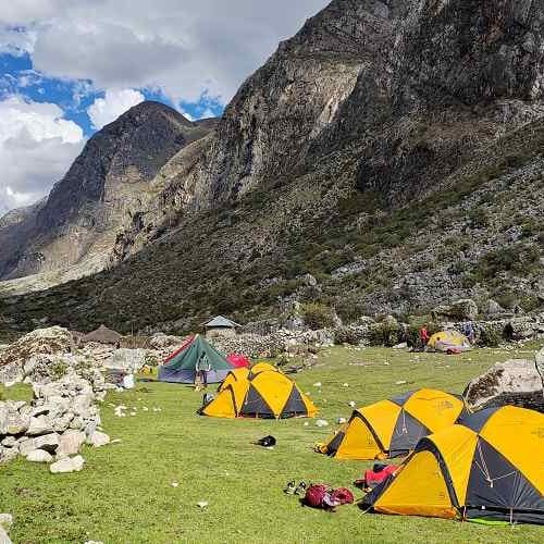 Trekkers hiking through Santa Cruz Valley in Huascaran National Park