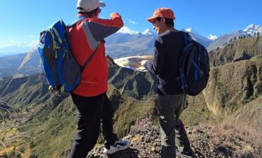 trekking dos wankas huaraz panoramic ridge trail